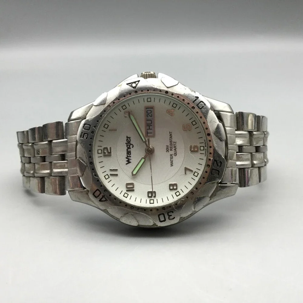 Wrangler Mens Watch 37mm White Dial Day Date Silver Tone New Battery 7